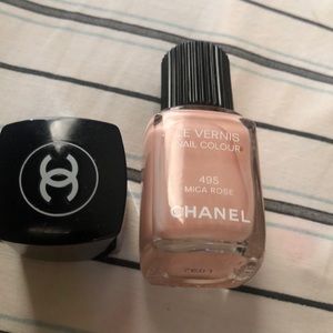 Chanel never used nail colour
